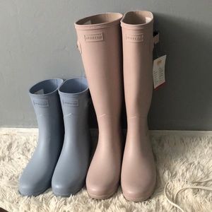 BUNDLE OF 2 HUNTER RAINBOOTS